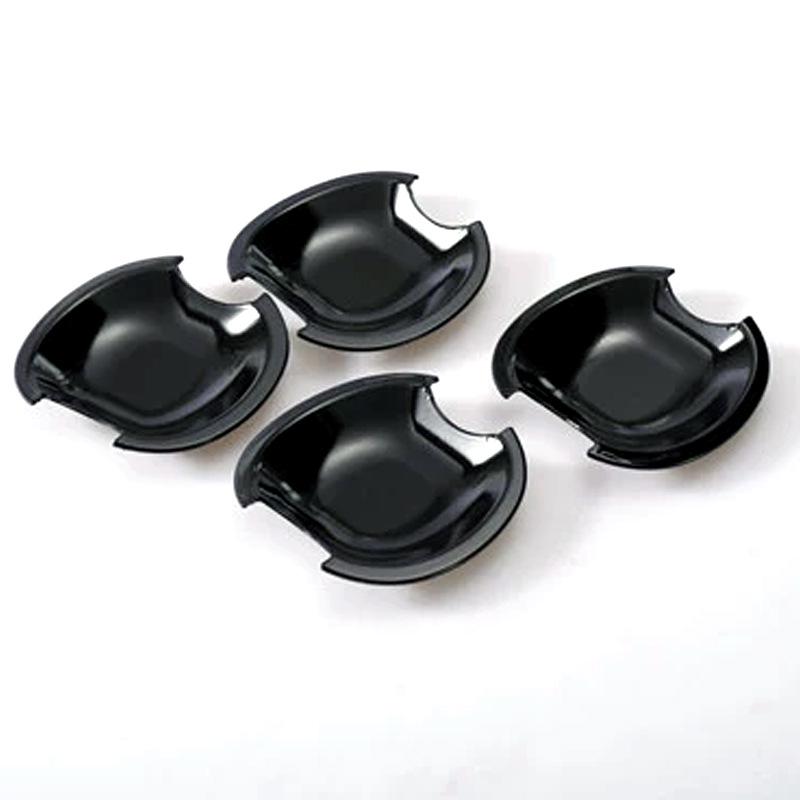 Защитная накладка на ручку дверной чаши Suzuki Vitara: Устойчивое к царапинам внешнее покрытие