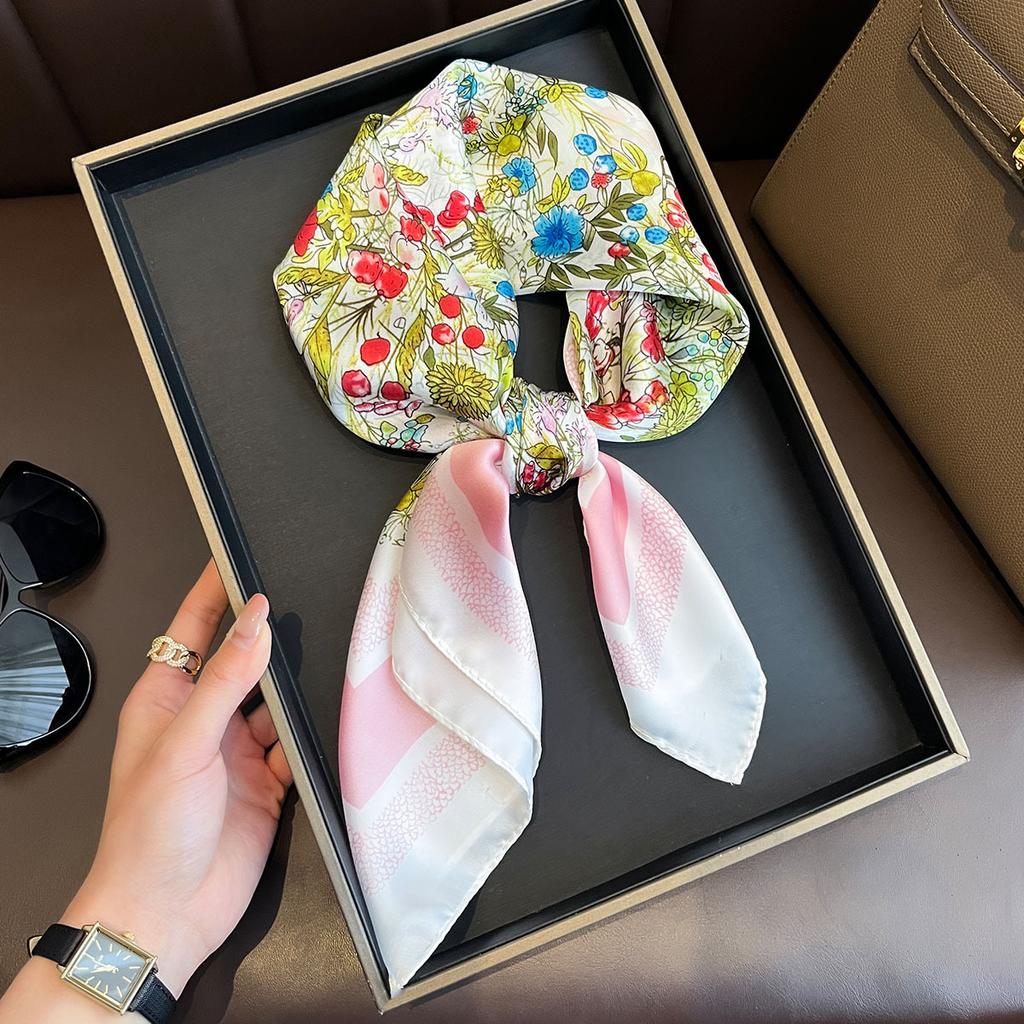 Age-reducing Printing Small Square Scarf In Spring and Summer New Professional Neck Protection Professional Shawl Light Luxury Sun Protection