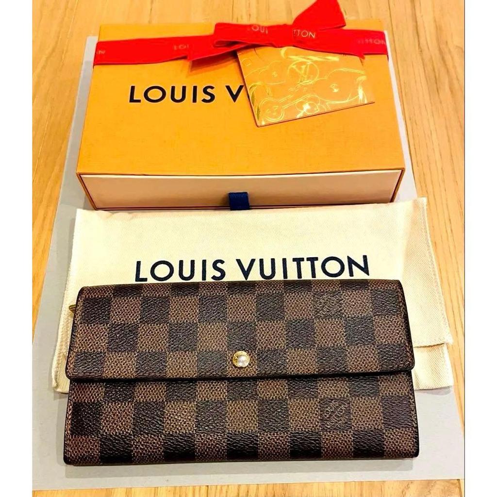 Used LOUIS VUITTON Damier long wallet
