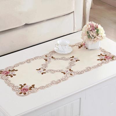 Текстиль для столовой и гостиной – Скатерти