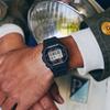 Casio Цифровые часы Унисекс Серый циферблат Водонепроницаемость 200м Кварцевый механизм Ремешок из смолы DW-5000R-1APR