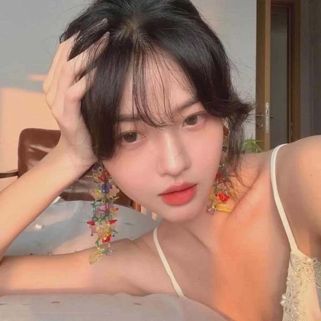 Персонализированные серьги ручной работы с цветочным узором и бусинами для женщин — весенне-летний дизайн с длинными листьями