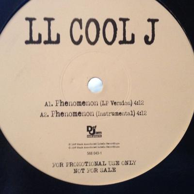 12-дюймовая пластинка LL COOL J - Phenomenon / Hot Hot Hot 5680431 Def Jam Music G 1997 США Рэп и хип-хоп/R&B Б/У