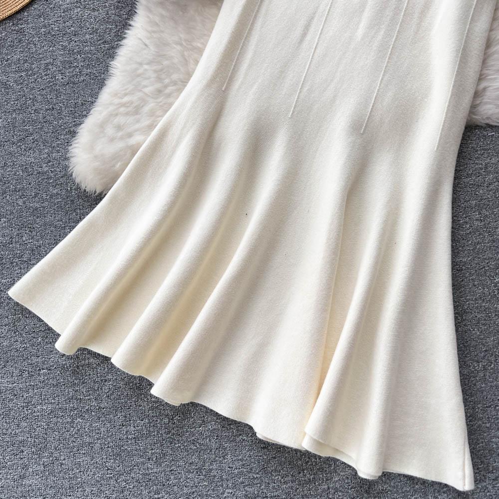 High Sense Of Retro Irregular Cape Shawl Women + High Waist Temperament Knitted Fishtail Half-Body Skirt Two-Piece Set