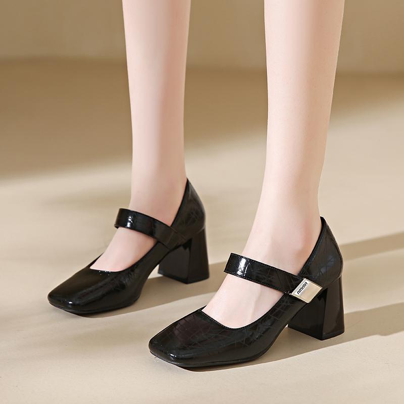 Fashion Women's Mary Janes Shoes 2024 Summer New Patent Leather Shoes French Square Toe Banquet Wedding High Heels Women's Sandalias