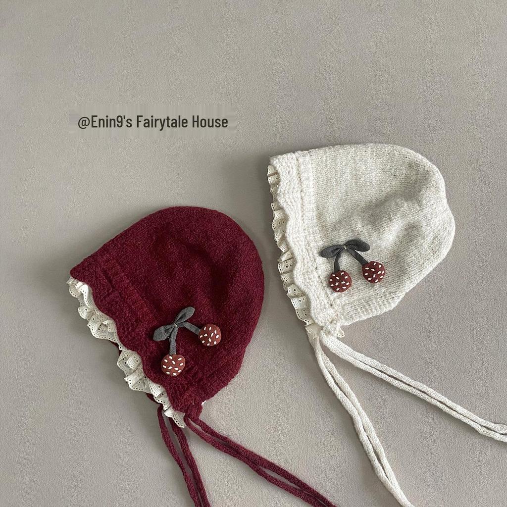 Теплая зимняя шерстяная шапка-ушанка с вязаным кружевным декором для девочек и малышей