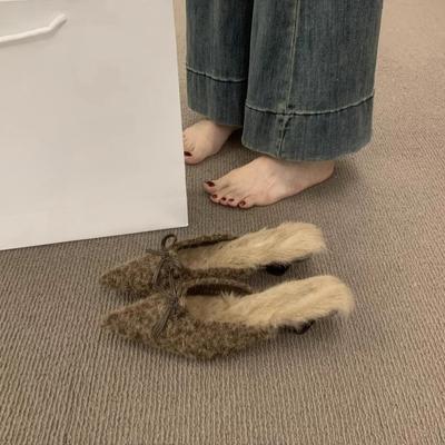 Французский темперамент плюшевые тапочки-мешки с заостренным носком, ленивые туфли-мюллеры с одной педалью, плюшевые туфли для женщин, которые носят на улице зимой