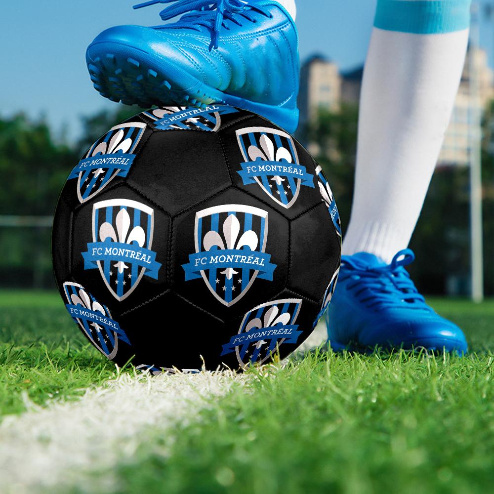 Футбольный мяч CF Montreal, размер 5, разноцветный, подходит для всех возрастов, машинная строчка, материал ПВХ, соревновательного уровня, прочный и с высоким отскоком
