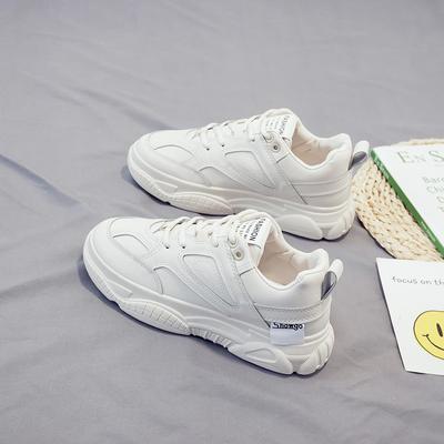 Белая женская обувь, новые массивные кроссовки для женщин, вулканизированная обувь на шнуровке, повседневная модная обувь для пап, кроссовки на платформе, корзина