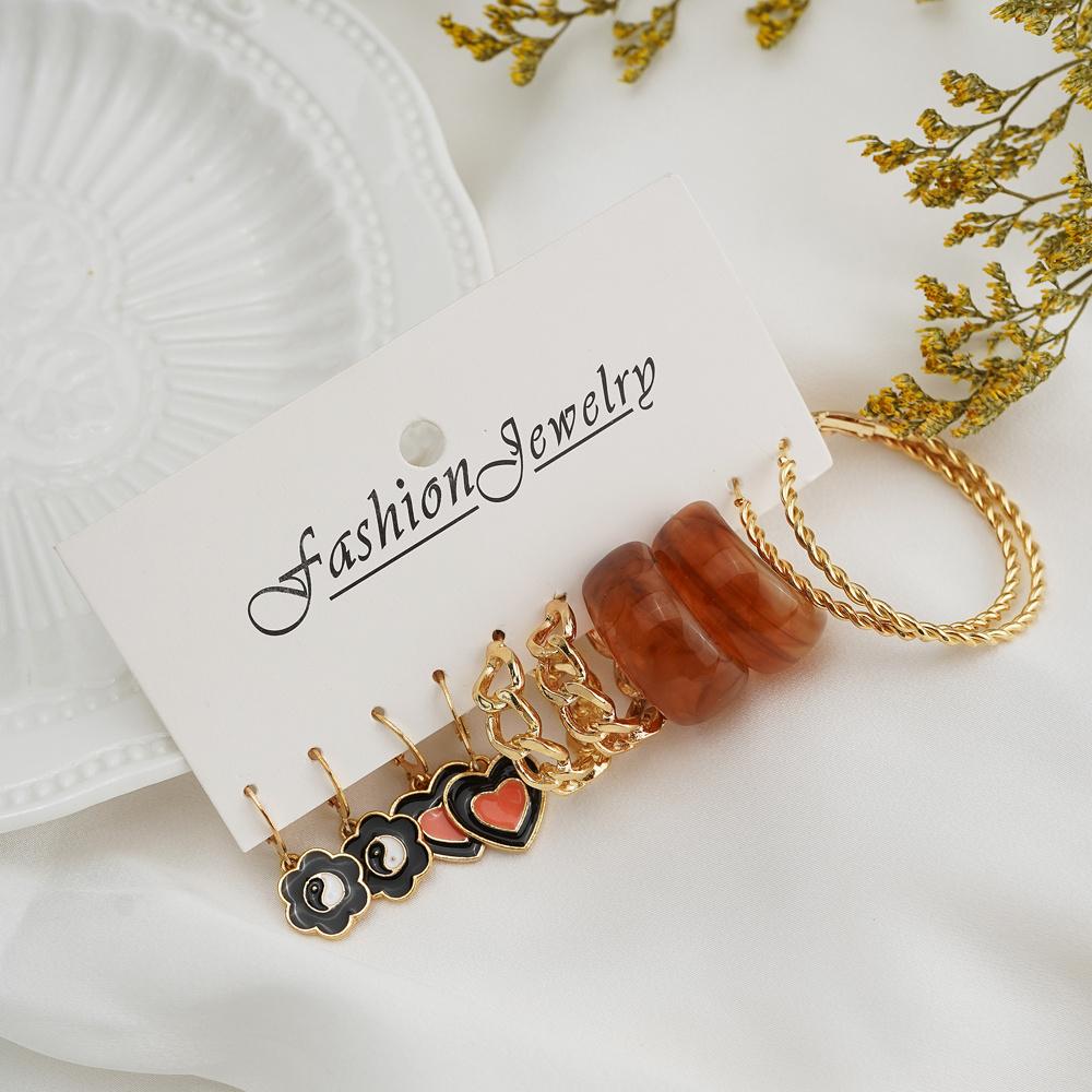 Винтажные серьги-кольца из янтарной смолы для женщин, металлические серьги-капли золотого цвета с сердцем любви, модные ювелирные изделия