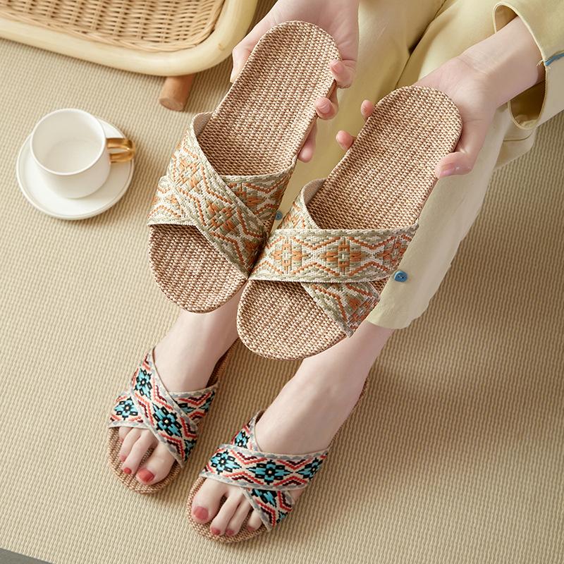 Linen Slippers Deodorant and Non-slip Indoor Cotton and Linen Cool Slippers Women's Summer Breathable Home Leisure Sandals Free Shipping