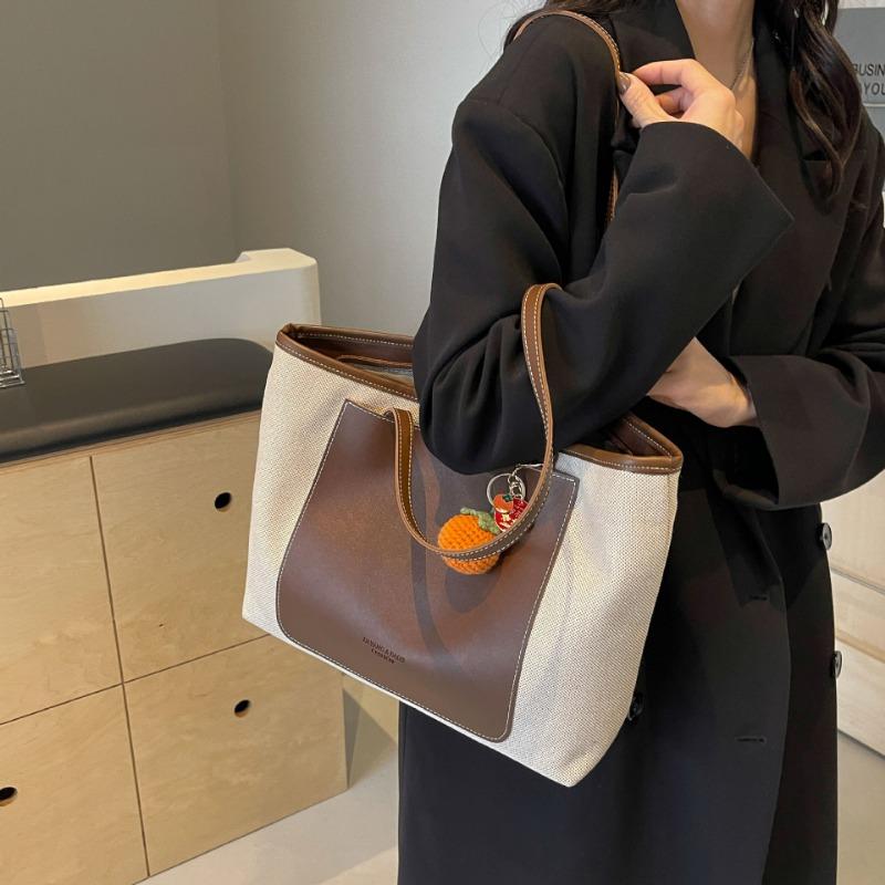Холщовая сумка большой вместимости для женщин. Новинка 2024 года, осенне-зимняя повседневная универсальная текстурированная сумка через плечо для классных поездок на работу.