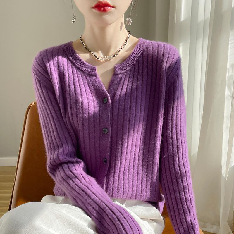 Autumn and Winter Women's Knitwear Fashion Casual Solid Color Print Long Sleeves V-Neck Sweater