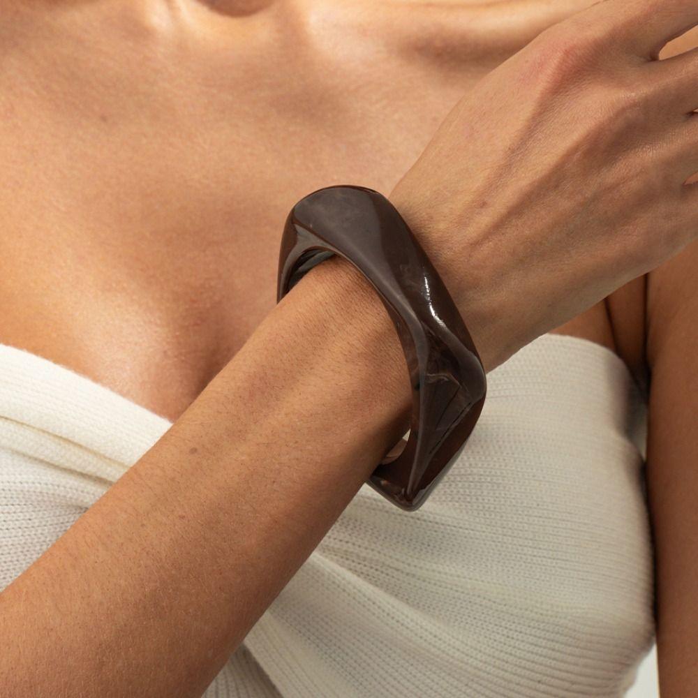 Minority Design Retro Resin Bangle Chunky Exaggerated Irregular Wide Bracelet Vintage Jewelry Accessories Geometric Hand Ring