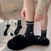 Весенне-осенние черно-белые носки с мелким цветочным принтом для девочек, милые и модные носки до середины икры с цветочным узором, хлопковые носки в школьном стиле, дышащие