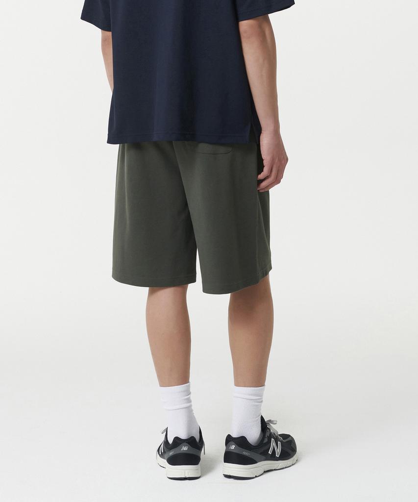 MUSINSA STANDARD Double Knit One-Pleat Wide Sweat Shorts [Khaki]