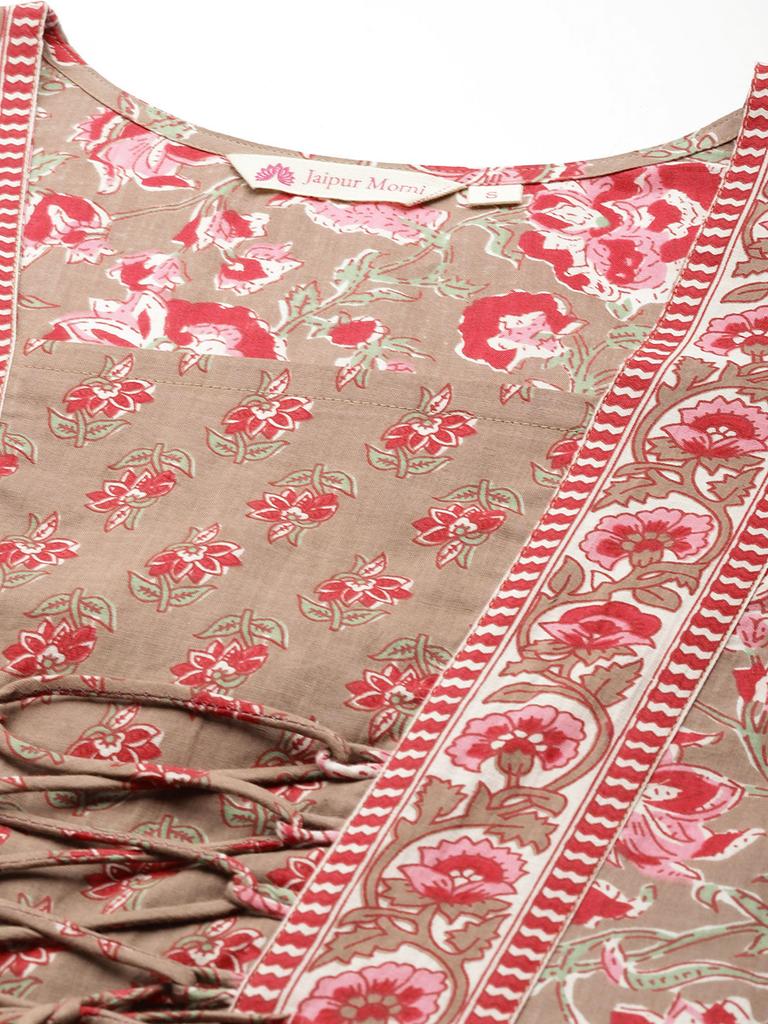 Женский коричневый топ с цветочным принтом