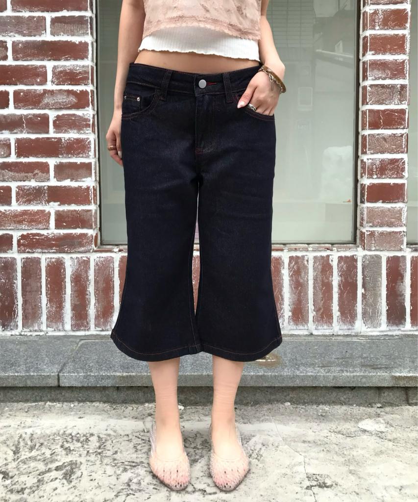 UMBRELLA ON THE GO Женские джинсовые капри 3/4 с низкой посадкой Signature Raw Denim