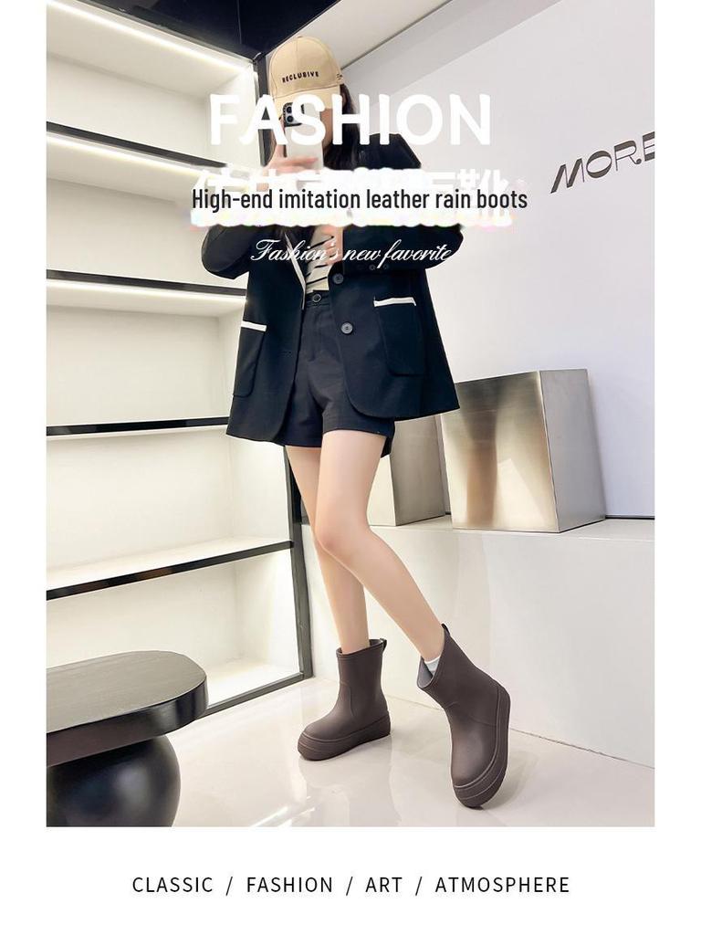 Модные женские водонепроницаемые резиновые сапоги средней высоты со съемной бархатной подкладкой и нескользящей мягкой подошвой.