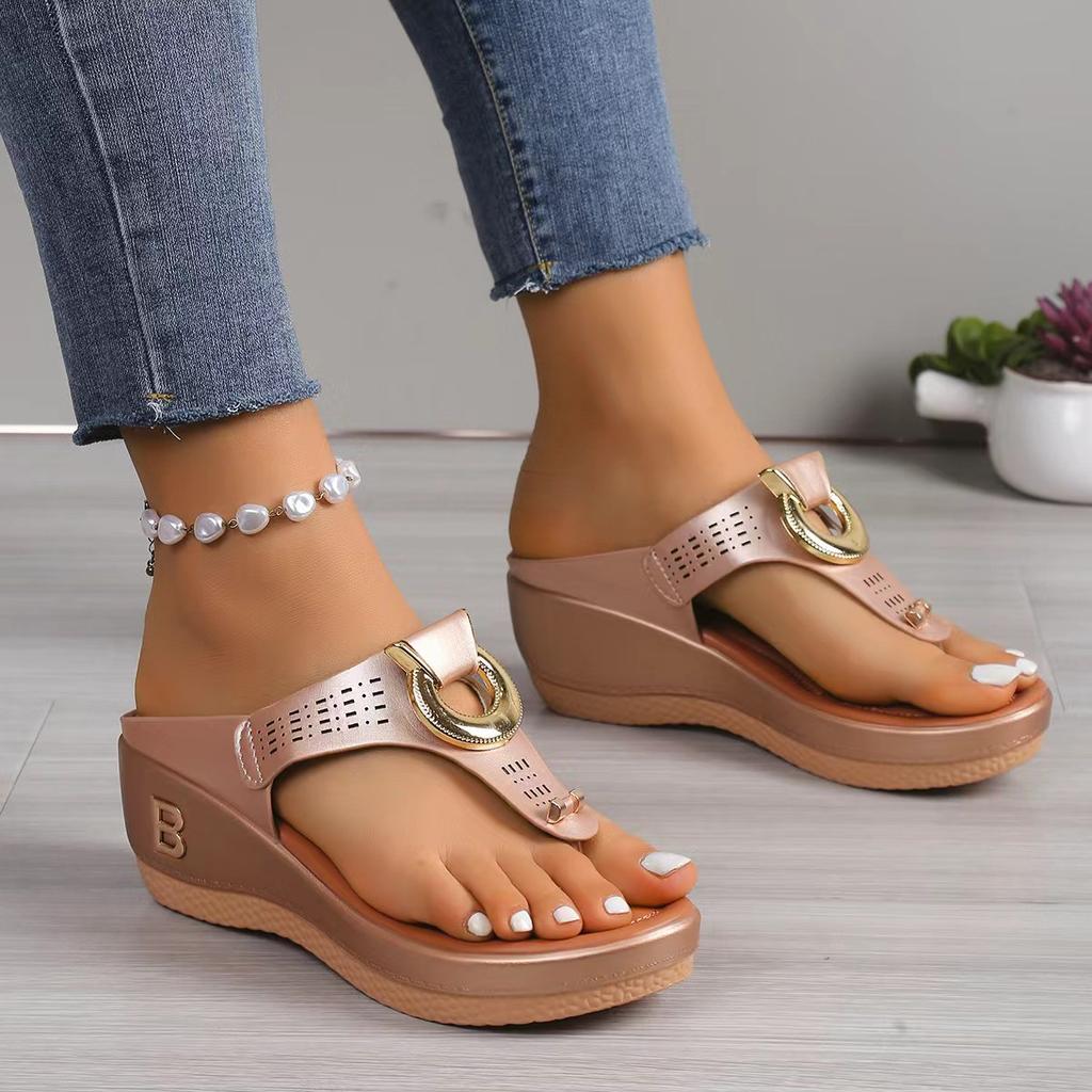 Women Slippers New Big Size Platform Wedges Sandals Non-Slip Open Toe Flip Flops Ladies Comfortable Beach Slippers Slides Women