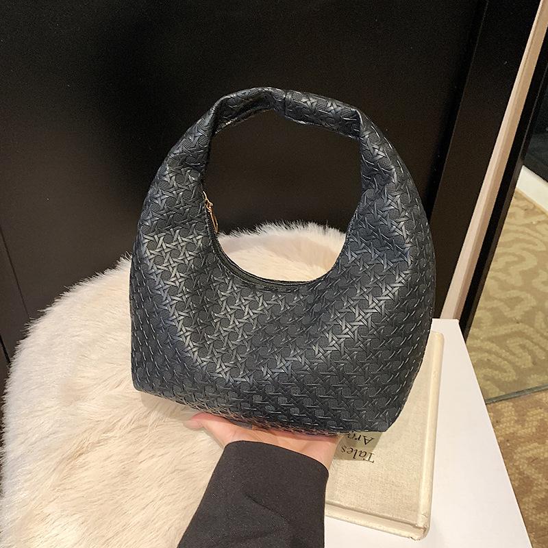 Популярная плетеная сумка подмышку в новом стиле с французской текстурой, высококлассная ручная сумка-полумесяц для женщин