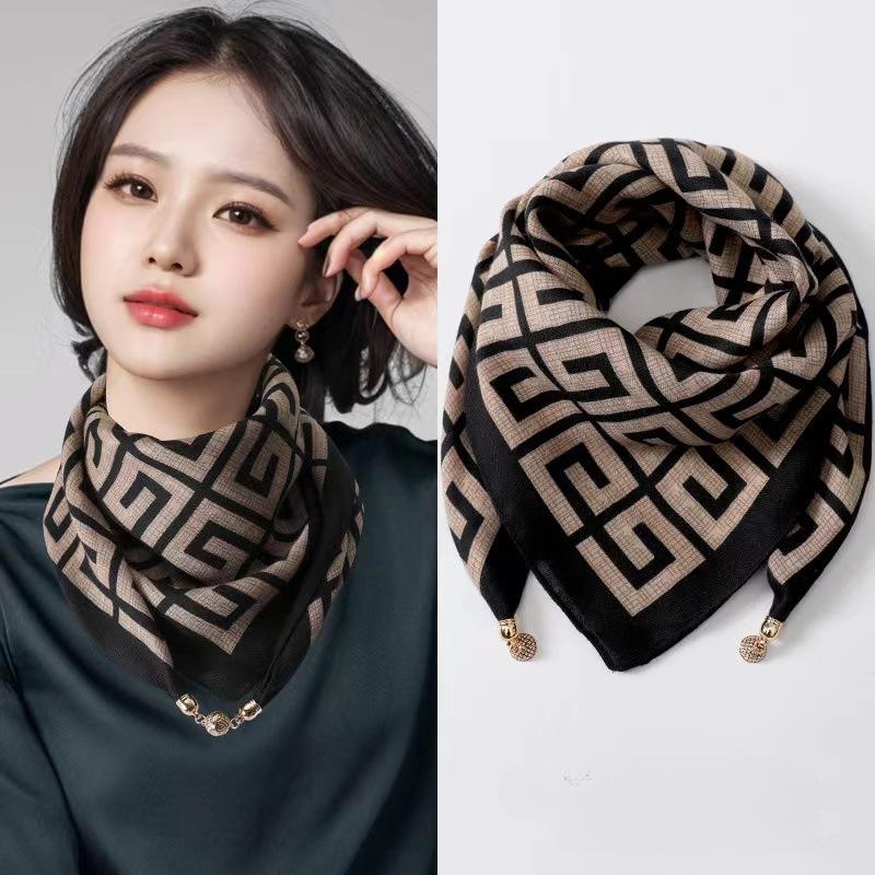 Print Magnetic Buckle Silk Scarf For Women Triangle Neck Scarf For Autumn And Winter Warmth And Cold Resistance Fashion Scarves