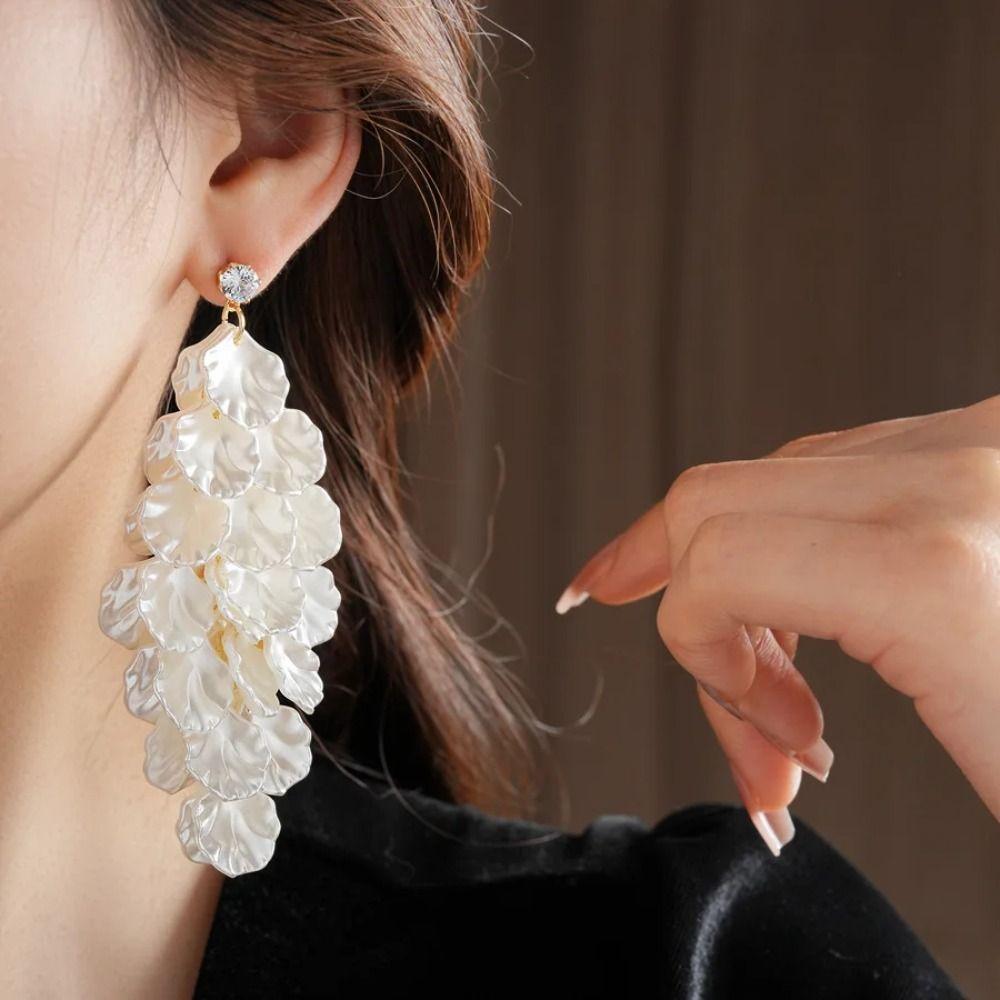 Ювелирные изделия Серьги-капли Изысканные винтажные серьги Серьги с кисточками в виде милых лепестков Вечеринка