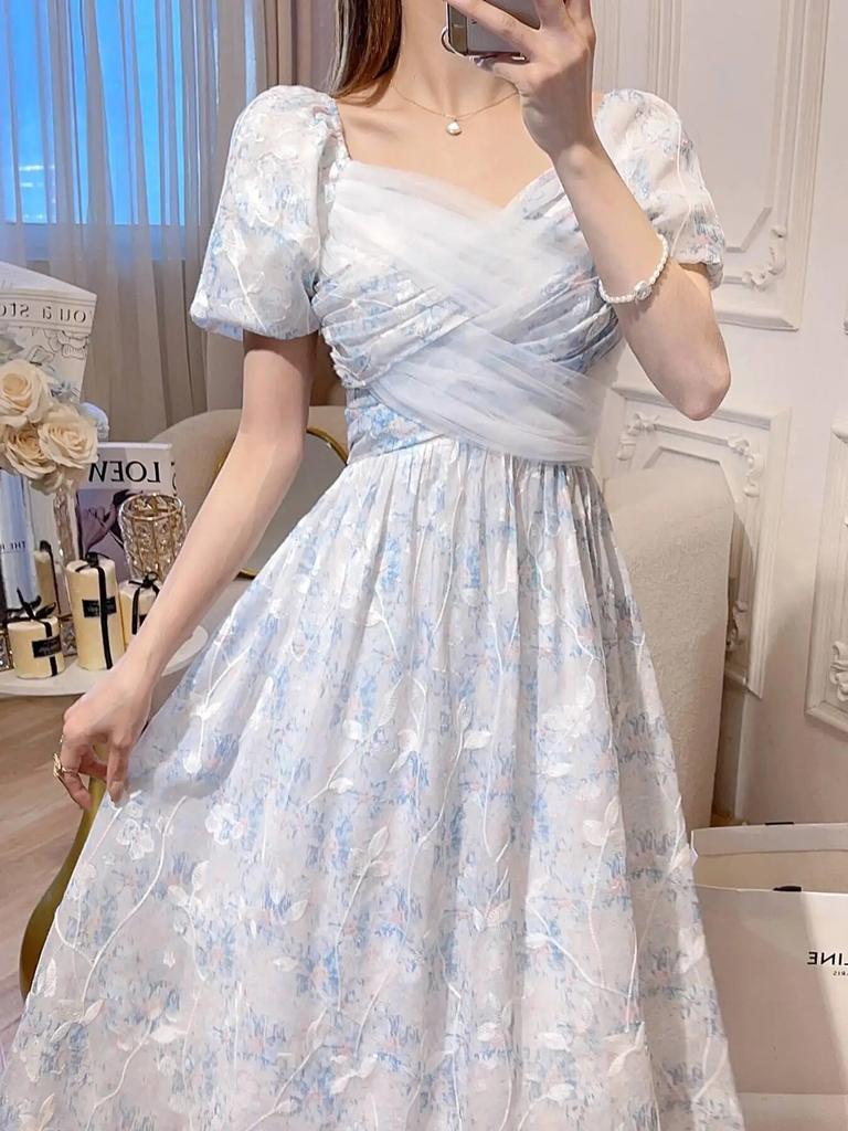 Новое летнее элегантное платье с короткими рукавами во французском стиле в стиле ретро. Элегантное длинное платье с пышными рукавами и принтом высокого класса.