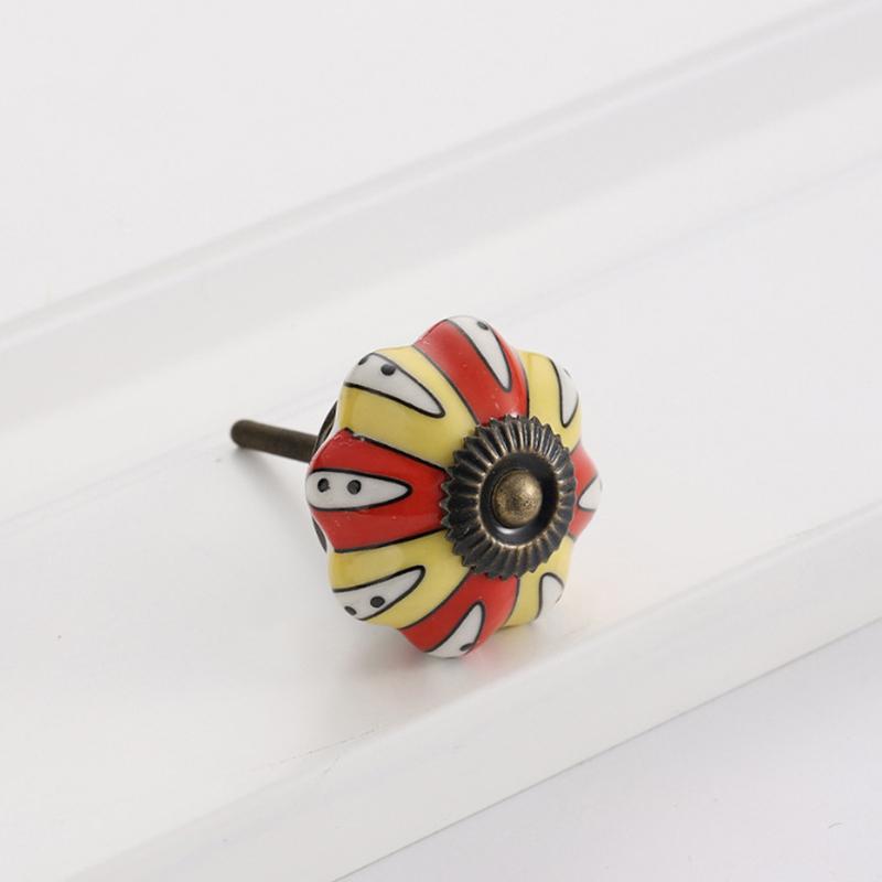 1 шт. Железный материал Винтажная ручка для шкафа Европейский стиль Расписной узор Изысканная форма тыквы Украшение для дома Многоцветный
