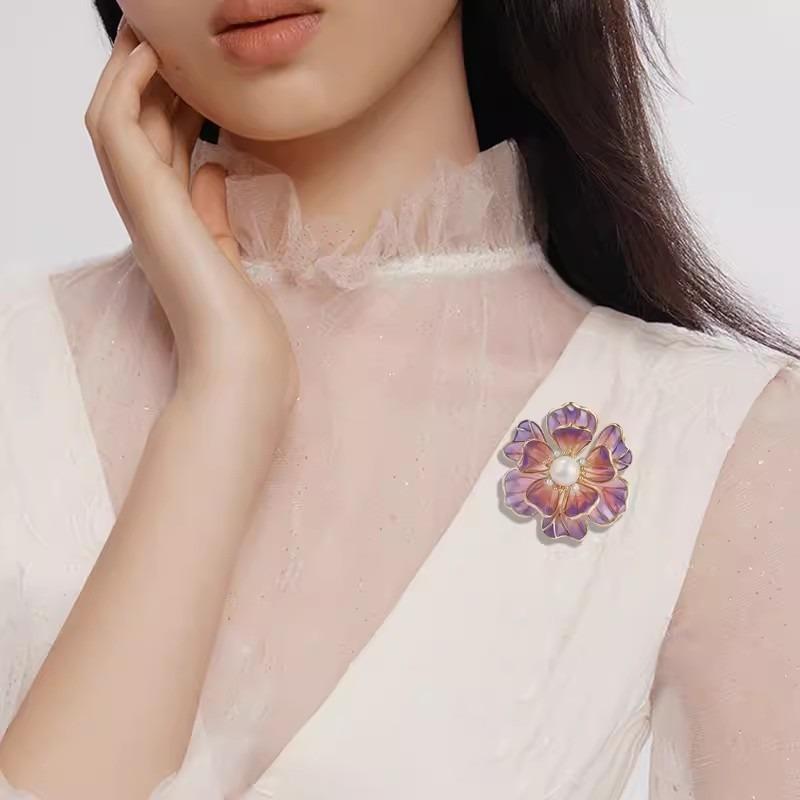 Chinese-style Enamel Peony Brooch, High-end Suit Accessory for Women, Pin, Coat Decoration, Collar Pin, and Garment Fixation