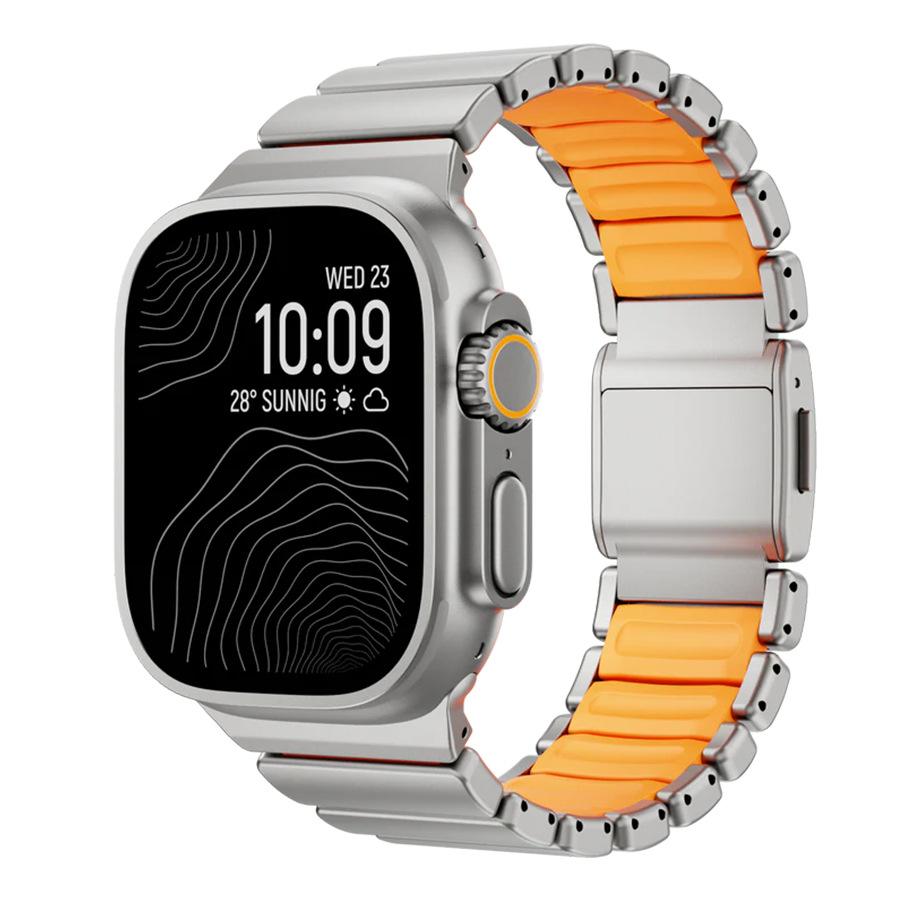 Hot Luxury Business Sport Strap Titanium Watch Band for Apple Watch Stainless Steel Magnetic Buckle for Men 42/44/45/46/49mm