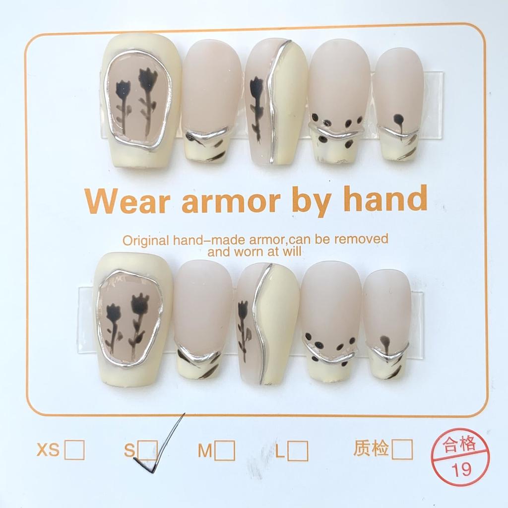 Нажмите на кончики ногтей Гель Полное покрытие 100 дизайнов Накладные ногти ручной работы Высококачественные носимые искусственные ногти Многоразовые размеры от XS до L бесплатно 5 шт. инструментов