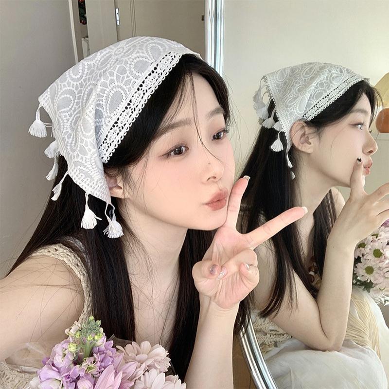 White Fabric Flower Triangle Hair Scarf Wraps Women Retro Triangle Headscarf Hat Travel Photo Headband Hair Accessories
