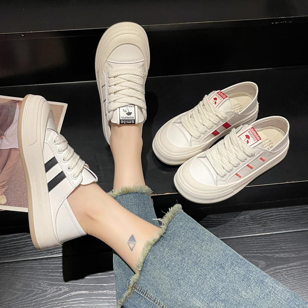 Маленькие белые туфли, женские, весенние, новые, на шнуровке, с плоской подошвой, универсальные, повседневные, спортивные, для скейтбординга