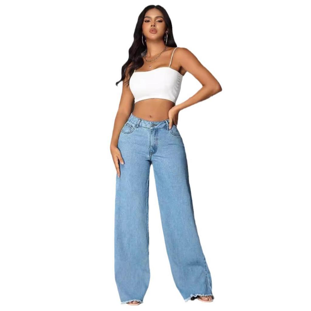 В наличии женские джинсы в пол с низкой посадкой и широкими штанинами