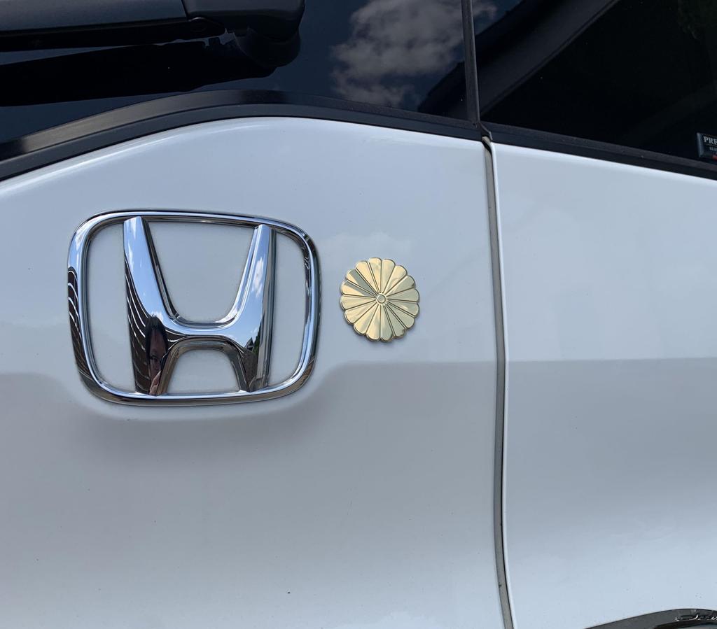 HAMUU Chrysanthemum Crest Gold Metal Sticker Waterproof Outdoor Car Sticker Decal