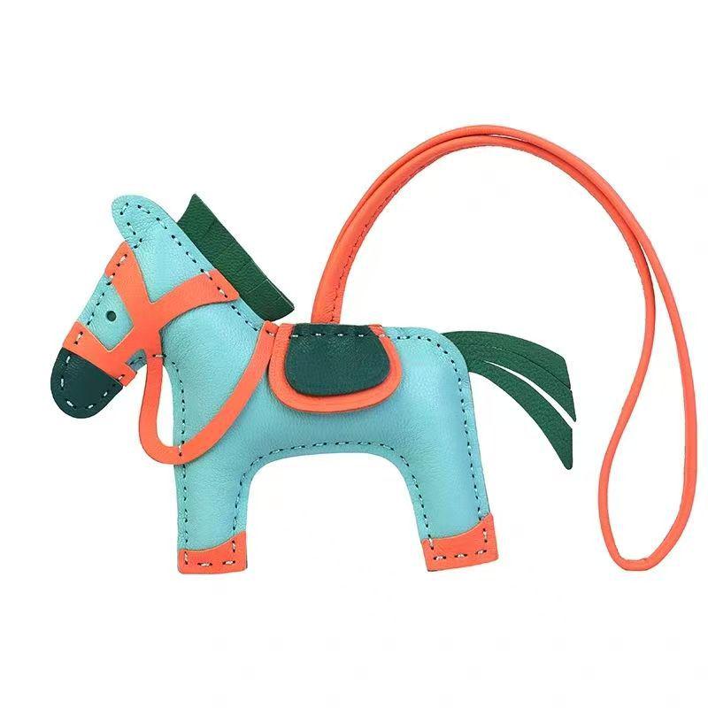 Брелок из натуральной овчины и кожи лошади, подвеска для сумки