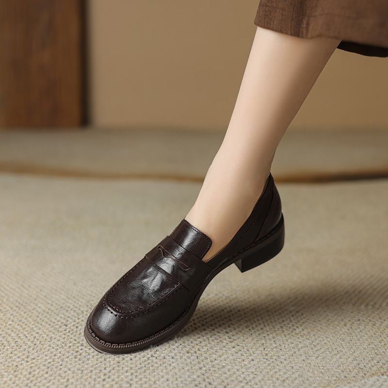 Krazing Pot Sheep Leather Round Toe Thick Med Heels Spring Shoes Brogues Big Size 43 Women Pumps