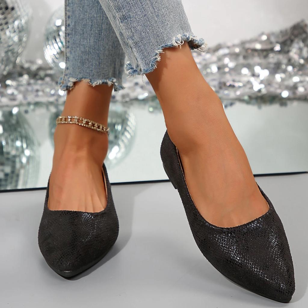 2024 Модная женская обувь на плоской подошве, горячая распродажа, большие размеры, однотонные повседневные туфли на плоской подошве, сексуальные туфли с острым носком на низком каблуке