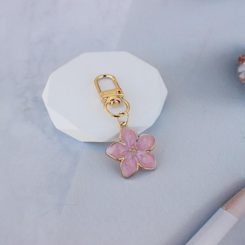 Lovely Sakura Flower Keychain Charm Cute Colored Transparent Flower Keychain Pendant Enamel Bag Hanging Pendent Charms Key Ring