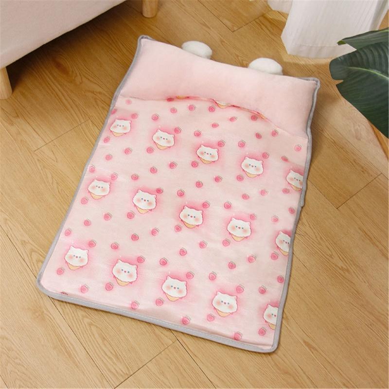 Lovely Pattern Pet Cooling Mat For Small Dog Cats Soft Ice Silk Fabric Bedding Machine Washable Nonslip Design Pet Bed