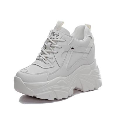 Модные 9 см Женские модные кроссовки на массивной подошве из натуральной кожи Весна Лето Осень Дышащие туфли на платформе и танкетке Кроссовки для ходьбы Мода