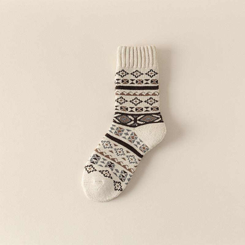 3 Pairs of Female Autumn and Winter Super Thick Warm Anti Cold Hair Ring Retro Pattern Wool Socks