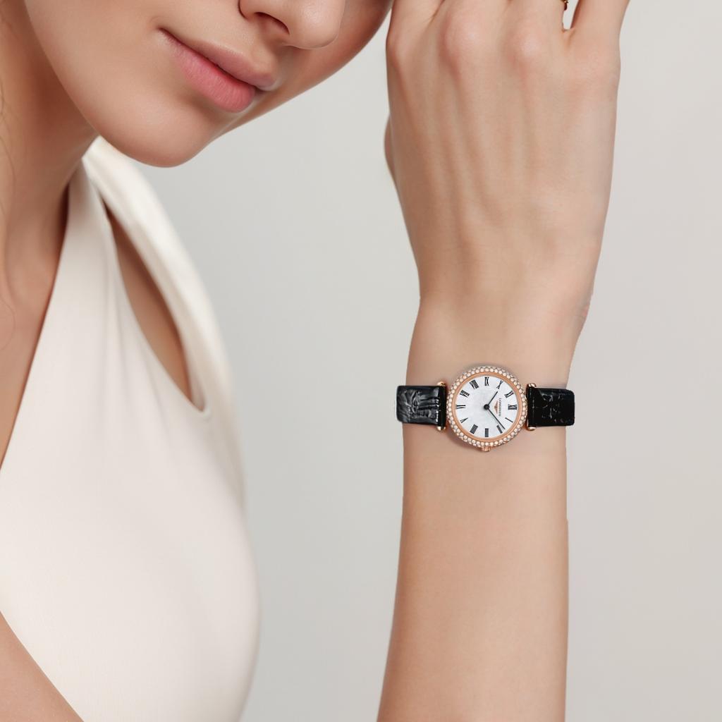 Longines Женские часы Jialan series с кварцевым механизмом, водозащитой 30 метров, швейцарским белым циферблатом, корпусом из 18-каратного розового золота, ремешком из крокодиловой кожи L4.307.9.81.0