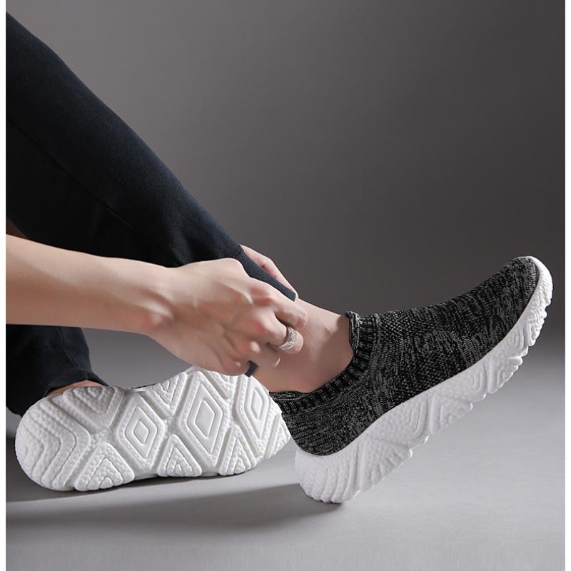 Fashion Men Summer Sneakers Lightweight Fashion Sports Shoes Comfortable Mesh Running Shoes Men Casual Walking Tenis Masculino Footwear