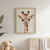 Plakat Urocza Mała Żyrafa Plakat Urocza Mała Żyrafa, 50X70 Cm, Rama Drewniana Jasny Dąb, Papier Matowy 230 Gsm