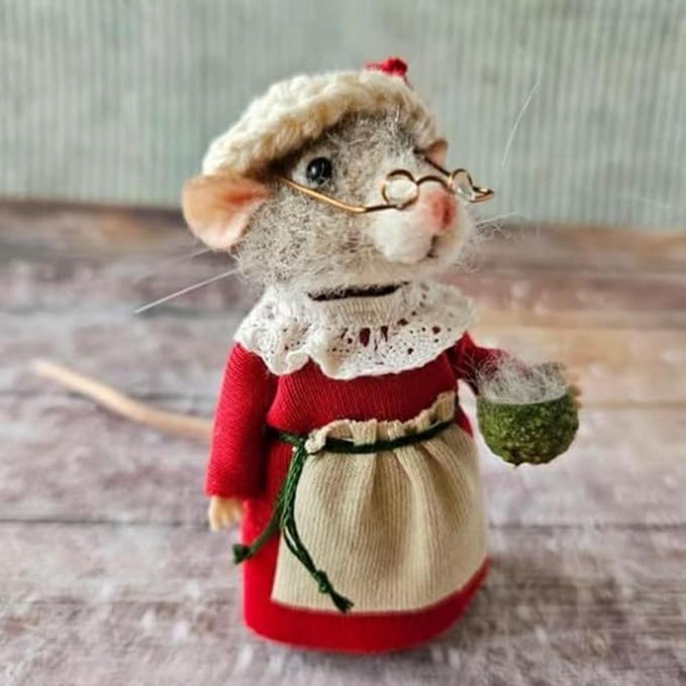 DIY Craft Needle Felted Needle Felted Mouse Ornament, Cute Felt Mice Figurine for Christmas Decor, Christmas Mouse Doll Decorations