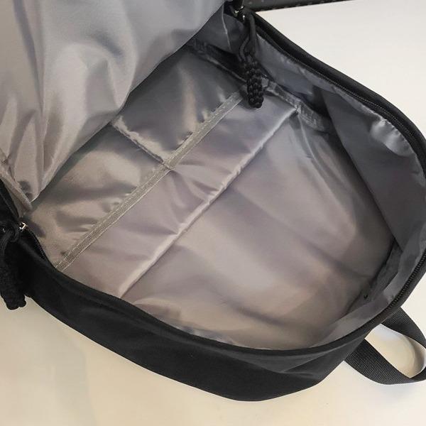 Легкий рюкзак в корейском стиле для девочек: Большая вместимость, простой и повседневный дизайн для учеников средних и старших классов