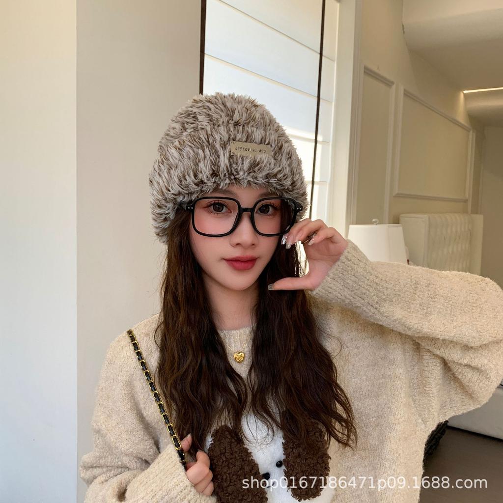 Осенние и зимние повседневные женские шапки плюшевые новые вязаные шапки универсальные теплые защитные наушники утолщенные модные шерстяные шапки