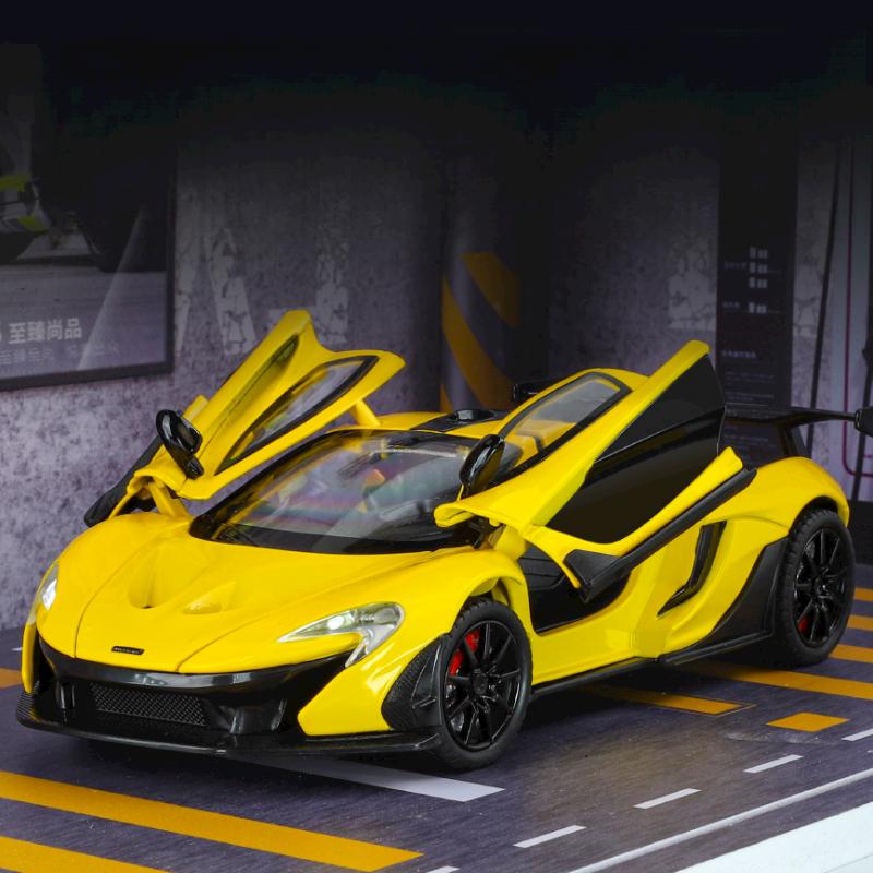 1/24 Симуляция McLaren P1 Металлическая модель автомобиля Двери и капот открываются Имеет звуковые и световые функции Богат деталями